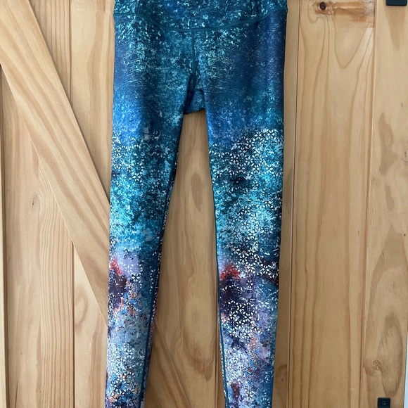 CALIA by Carrie Underwood Compression Leggings - Picture 2 of 8